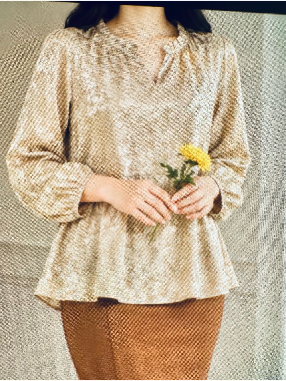 Isaac Mizrahi Cream Floral Peplum Blouse